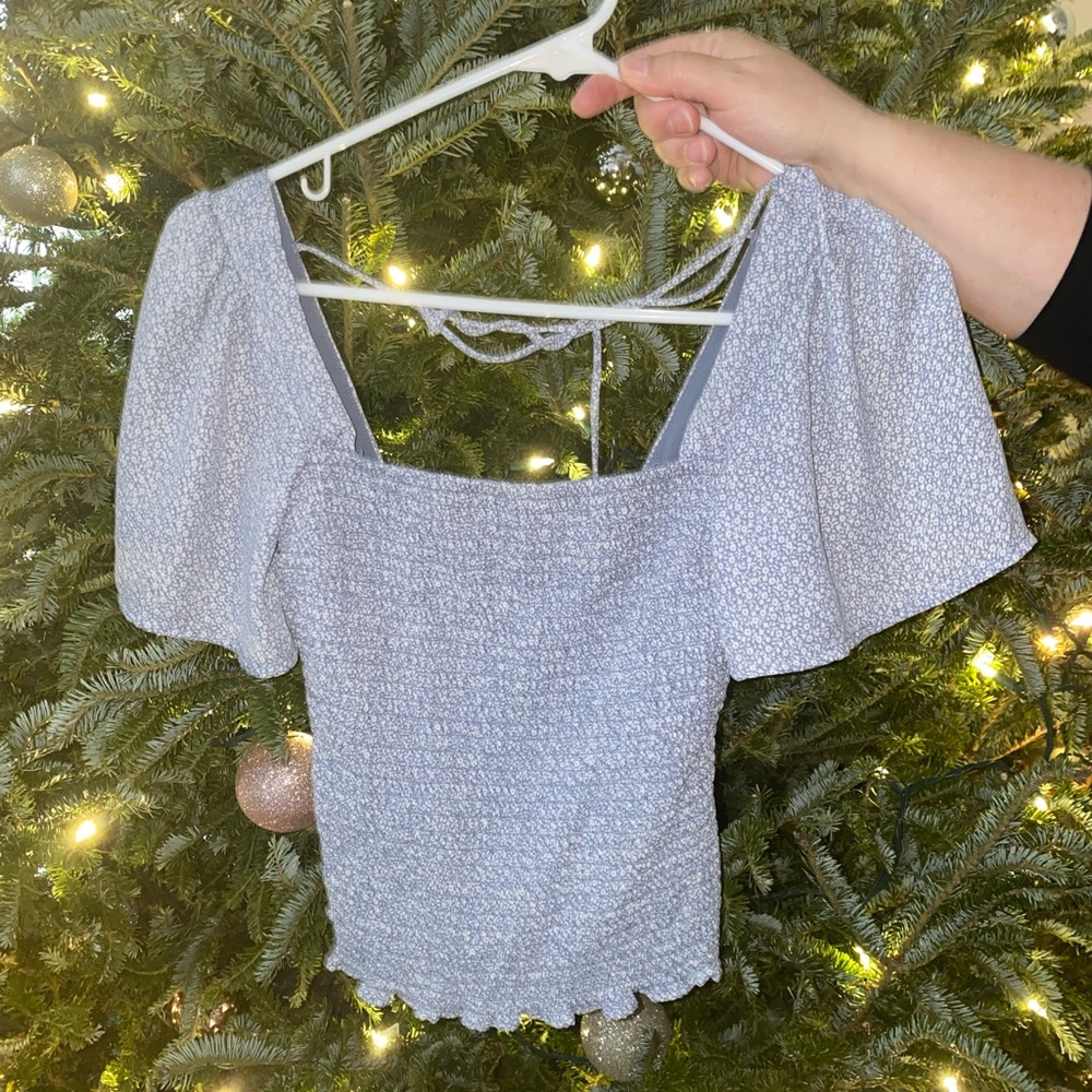 XS Abercrombie Blue All-Over Smocked Flutter Sleeve Top
